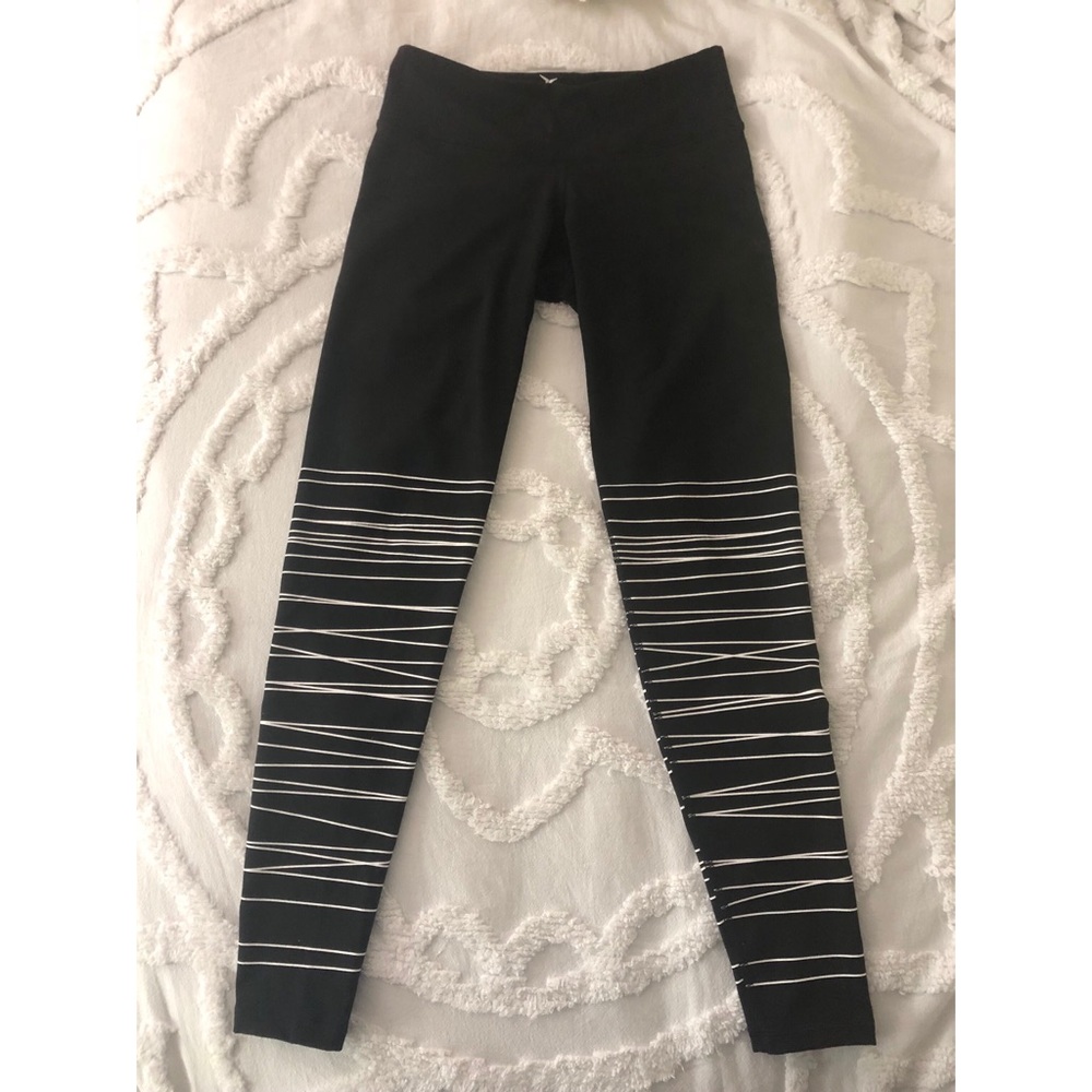 Old Navy Active Striped Fitted Leggings Medium